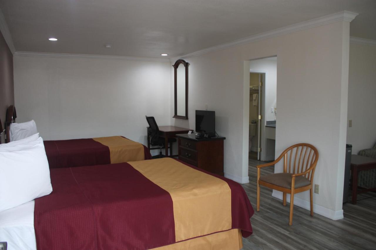 Value Inn & Suites เรดดิ้ง ภายนอก รูปภาพ
