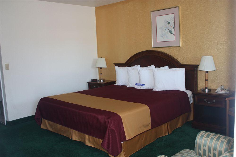 Value Inn & Suites เรดดิ้ง ภายนอก รูปภาพ