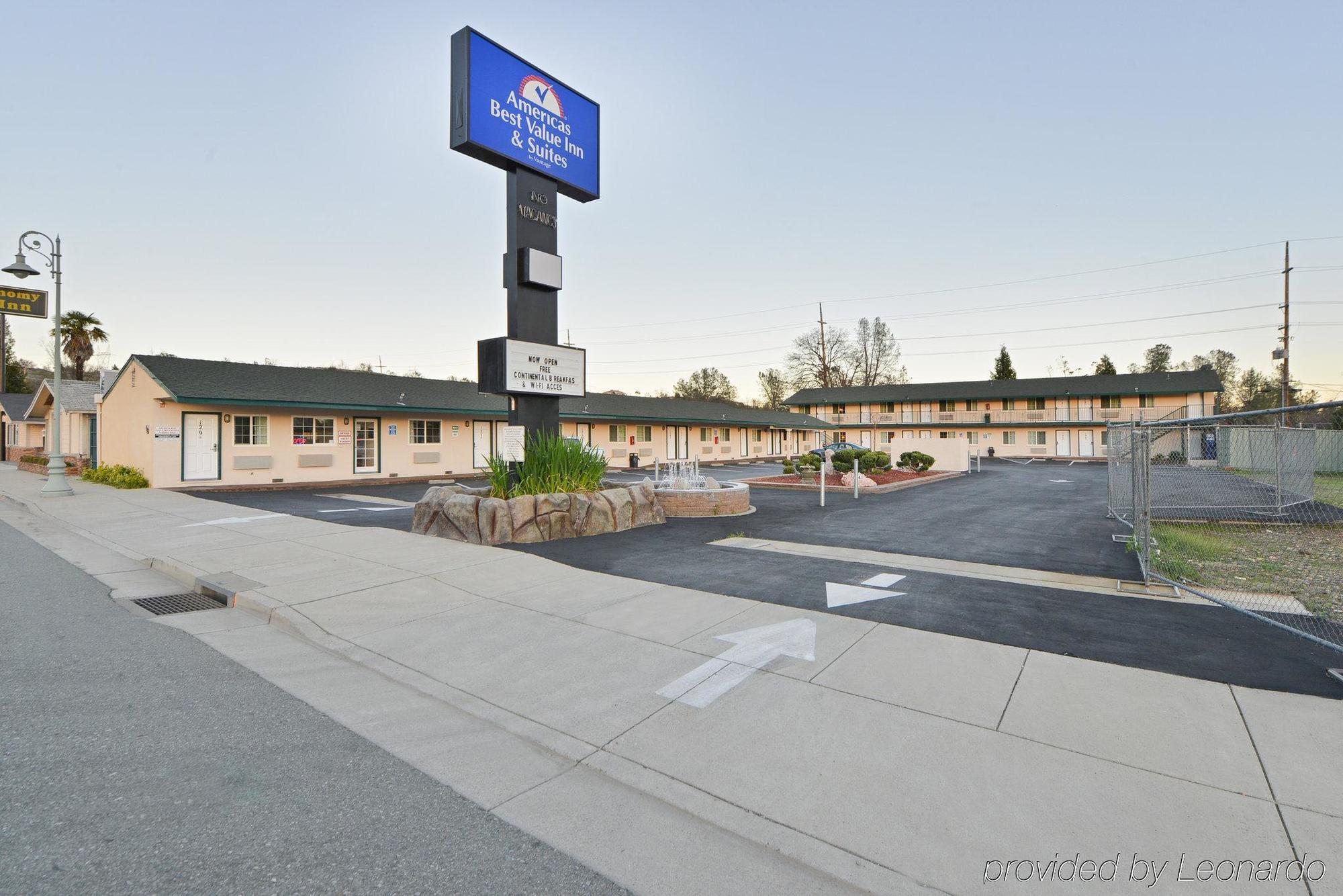 Value Inn & Suites เรดดิ้ง ภายนอก รูปภาพ