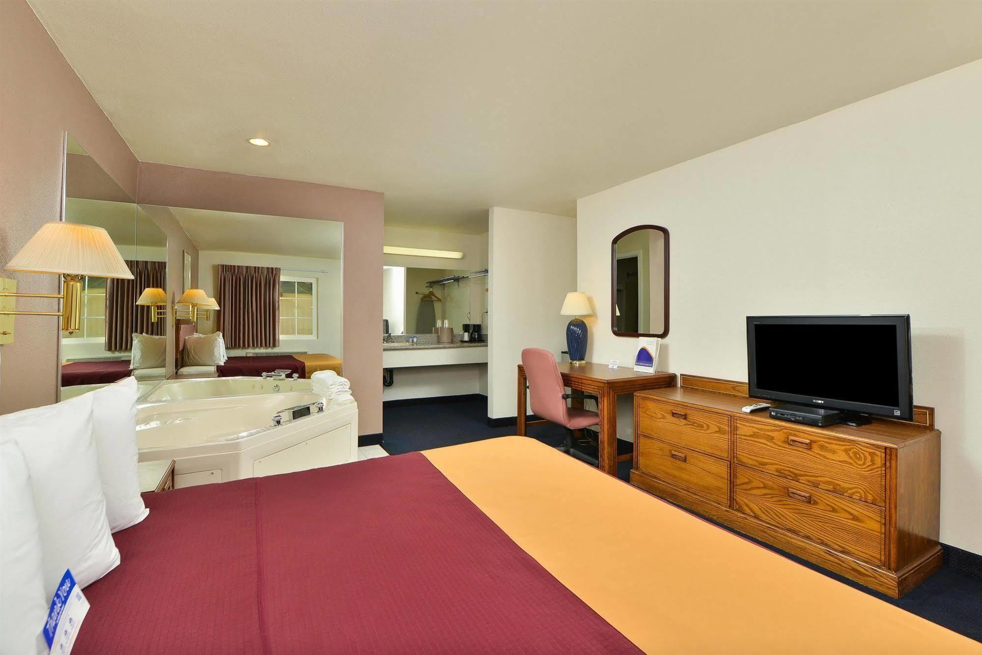 Value Inn & Suites เรดดิ้ง ภายนอก รูปภาพ